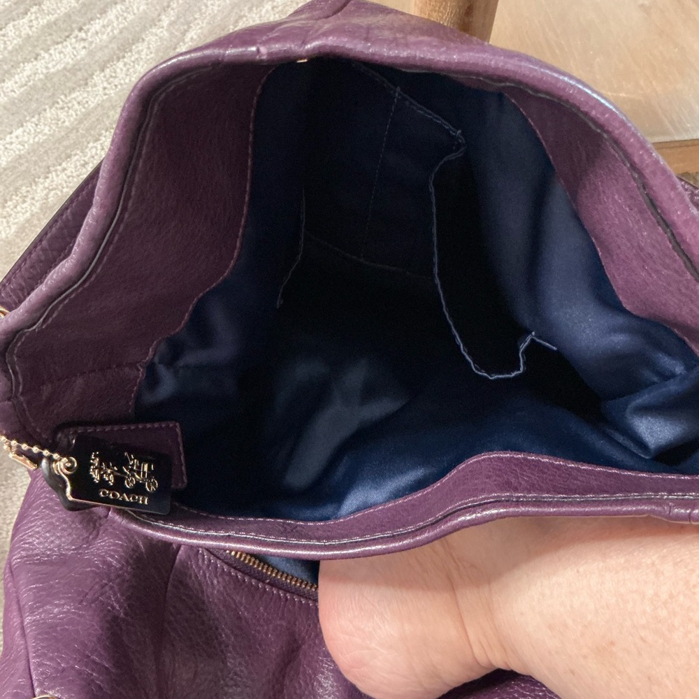 This is the Coach Edie 31 Pebbled Leather Shoulder Bag - Picture 7 of 13